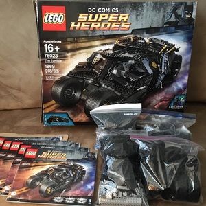 LEGO DC Comics Super Heroes: The Tumbler (76023)